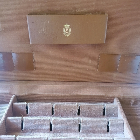 Vintage Buxton Jewelry Box - Picture 8 of 8